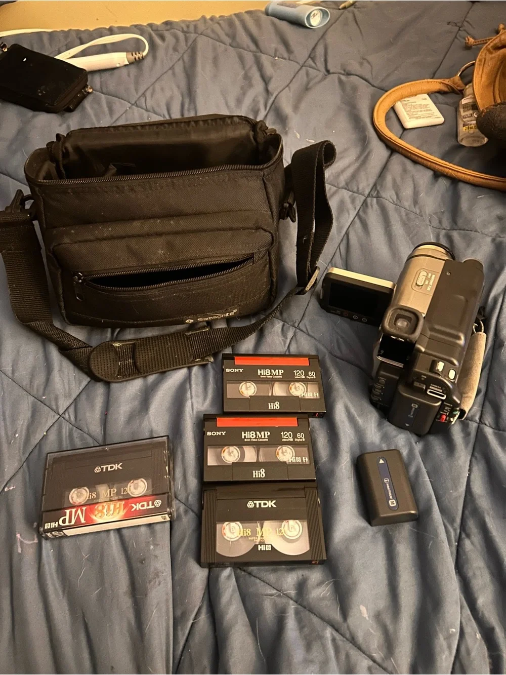 Sony Hi8 Camcorder with Black Hi8/TDK Tapes